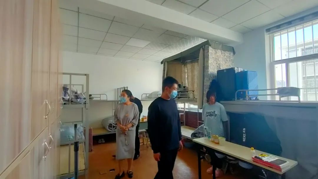 多举措做好校园安全稳定工作